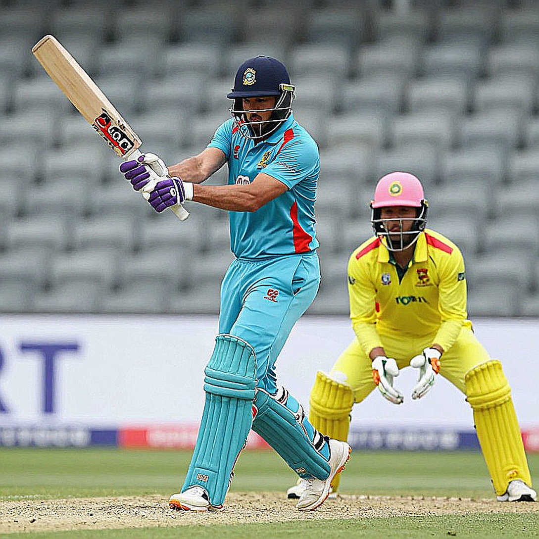 लाहौर में श्रीलंका का आठ विकेट से जीत, इंग्लैंड बाहर; पाकिस्तान का फाइनल टिकट और बल्लेबाज़ी का खुला सवाल