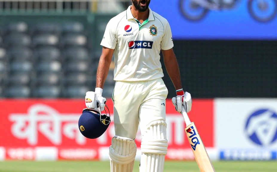 एक गेंद बची थी: 300 T20I, 200 जीत और छह सुपर ओवर की ख़ामोशी एक गेंद बची थी: 300 T20I, 200 जीत और छह सुपर ओवर की ख़ामोशी