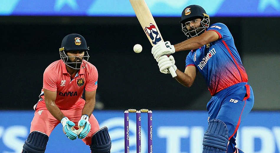 मिरपुर की 74-ओवर लय: शादमान का 99*, हृदय का स्ट्रेचर और छह ओवर जो कल का दाँव हैं