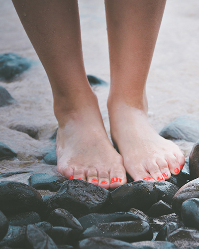 Revised items_jillian_feet_400x500 pixel